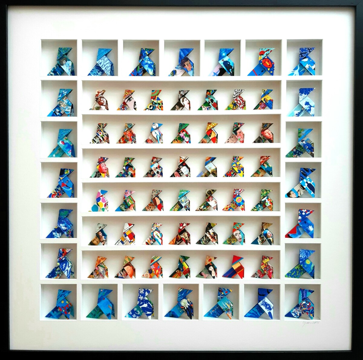 Ensemble de 66 origamis en hommage à des artistes emblématiques
